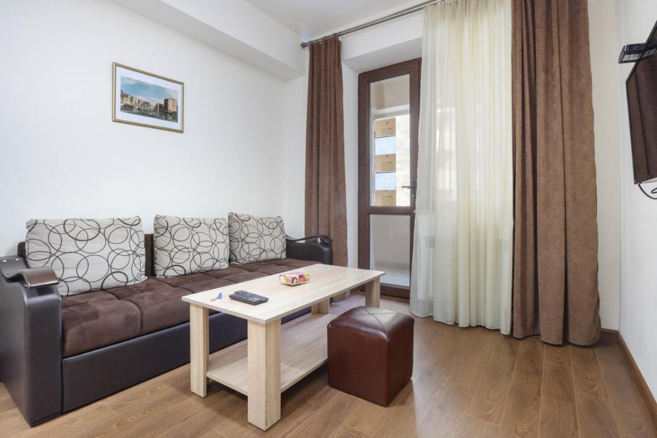 Stay Inn-Apartments On Buzand 17 Jerevan Exteriör bild