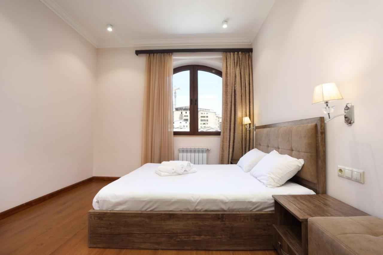 Stay Inn-Apartments On Buzand 17 Jerevan Exteriör bild