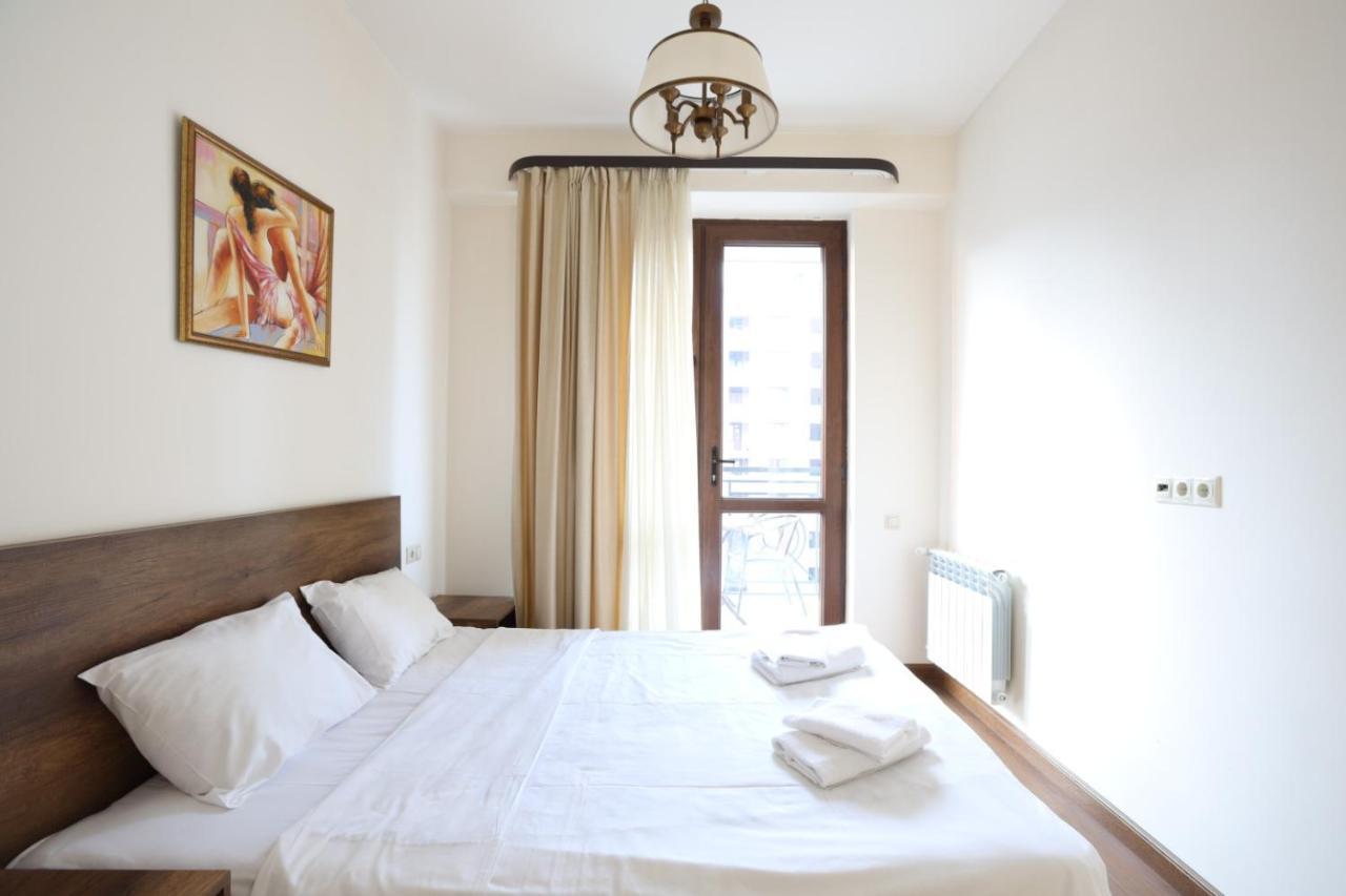 Stay Inn-Apartments On Buzand 17 Jerevan Exteriör bild