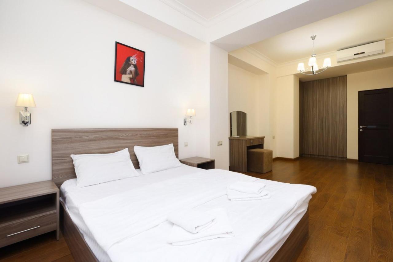 Stay Inn-Apartments On Buzand 17 Jerevan Exteriör bild
