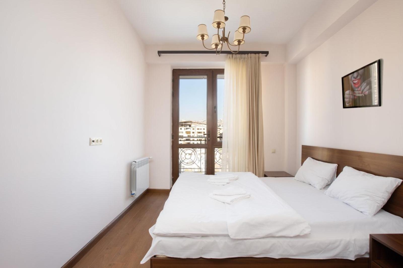 Stay Inn-Apartments On Buzand 17 Jerevan Exteriör bild
