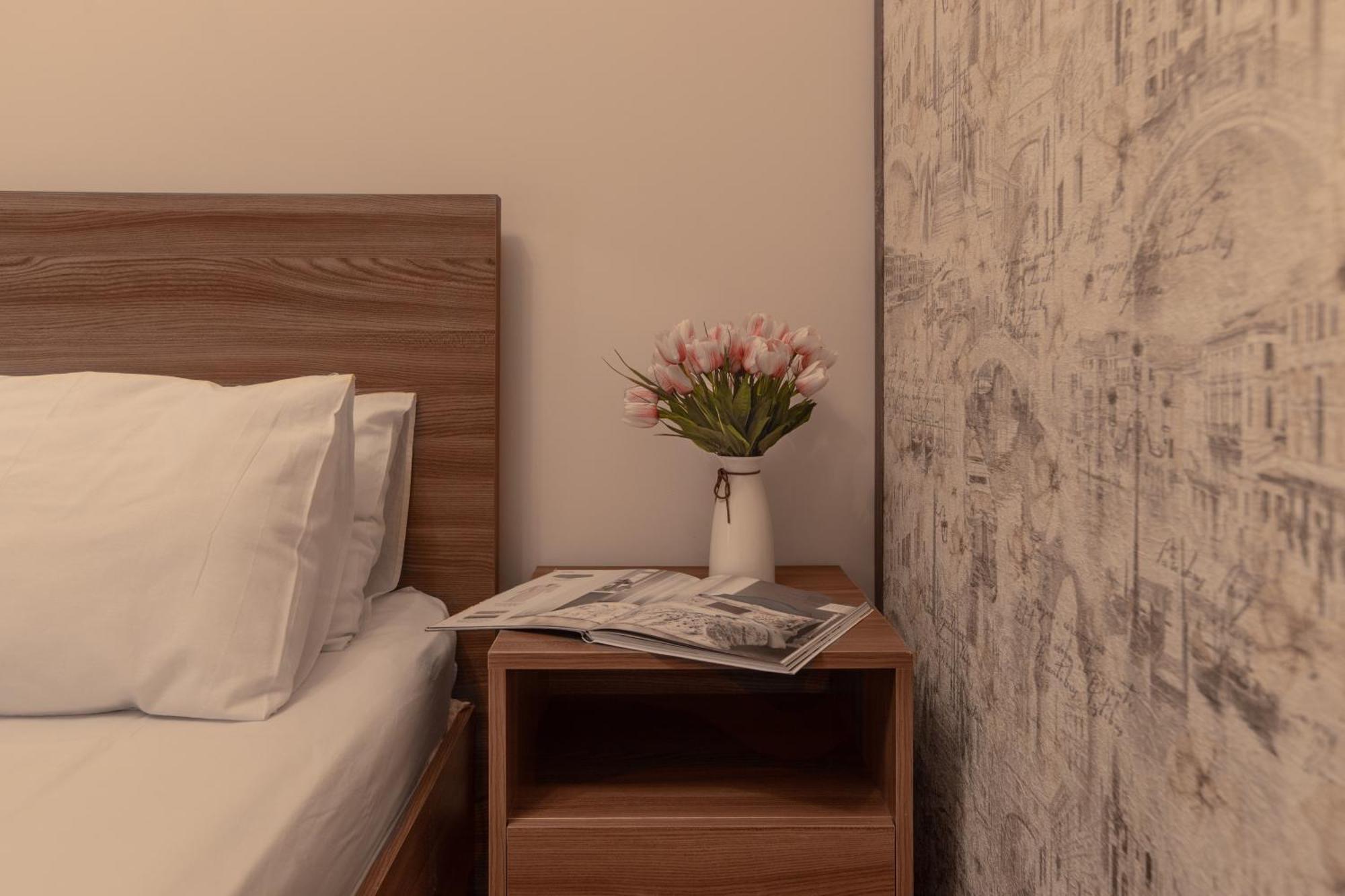 Stay Inn-Apartments On Buzand 17 Jerevan Exteriör bild