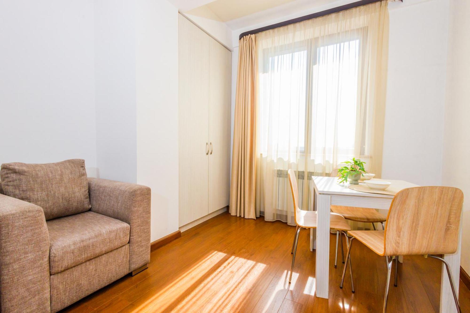 Stay Inn-Apartments On Buzand 17 Jerevan Exteriör bild